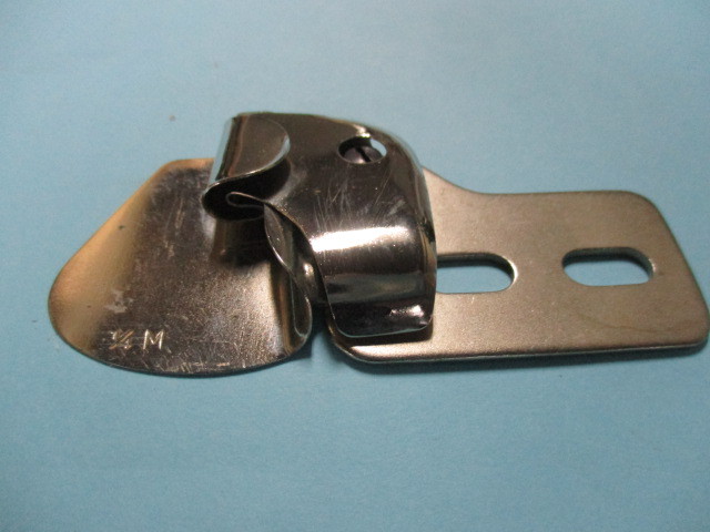 中古」 スイセイ A32 (2本針二重環用ミシン) (ユニオン51400型タコ巻きラッパ) ミシン・縫製・用具ショップ